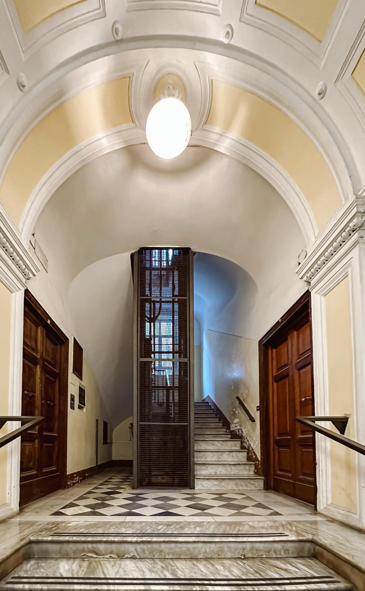 Rome In Love B&B - Termini Train Station Bed & Breakfast *