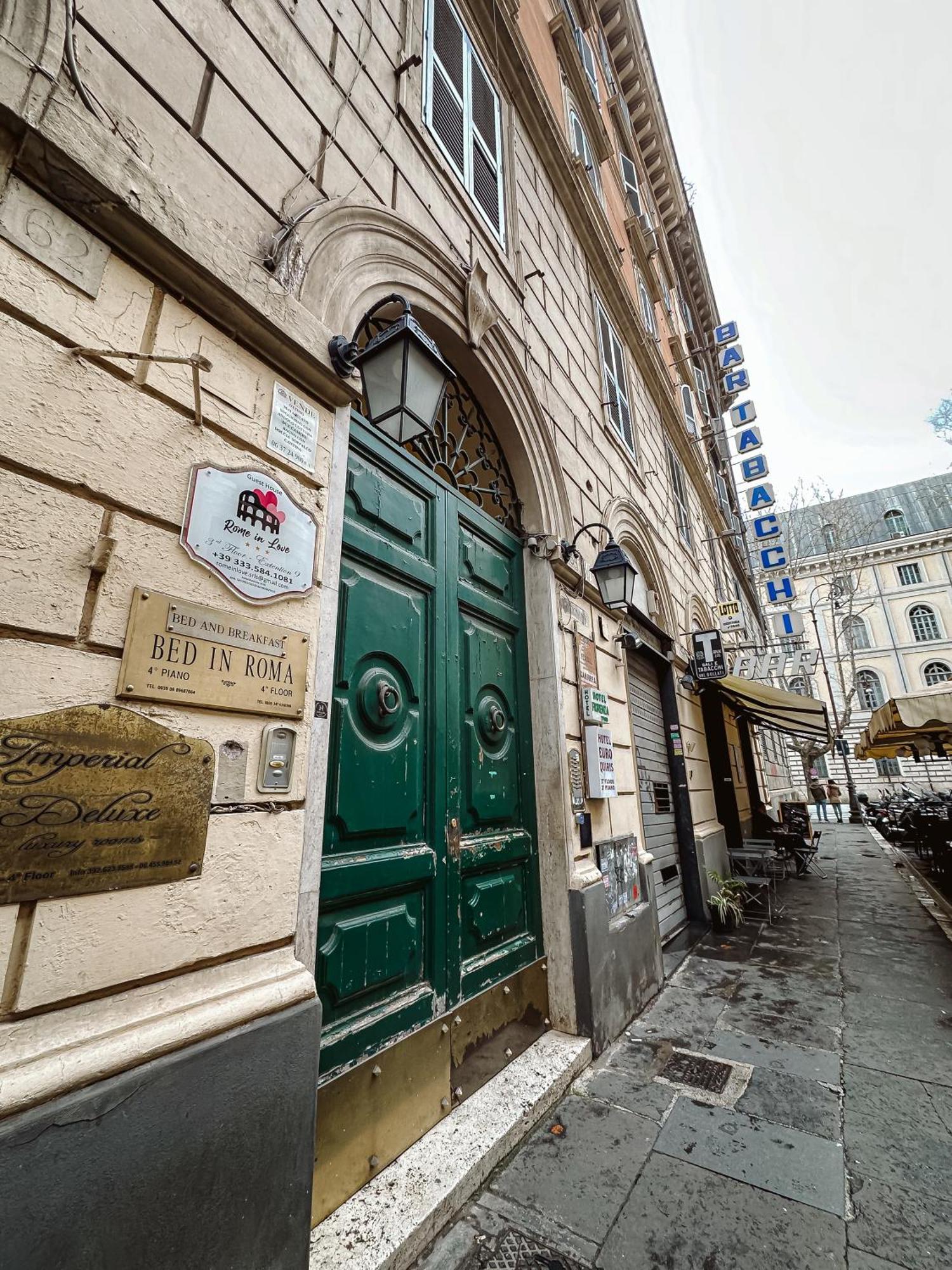 Rome In Love B&B - Termini Train Station Bed & Breakfast *